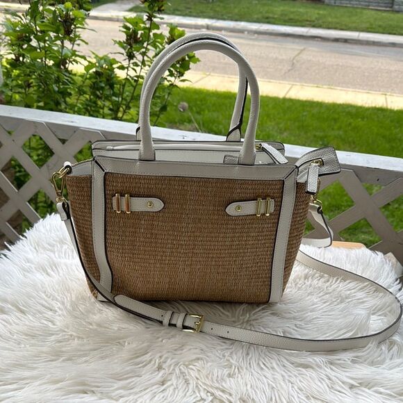 Liz Claiborne Tan and White Satchel with Metallic Hardware - Picture 1 of 10